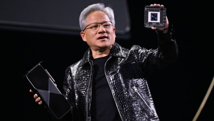 Nvidia CEO’su Jensen Huang’dan Çarpıcı Yapay Zeka Çipi Gelir Tahmini: 2027’ye Kadar 1 Trilyon Dolar!