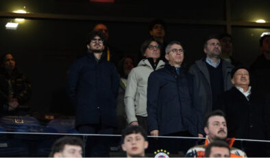 Montella Fenerbahçe – Gaziantep FK Maçını Tribünden Takip Etti: Milli Takım Teknik Direktörü’nden Gözlem