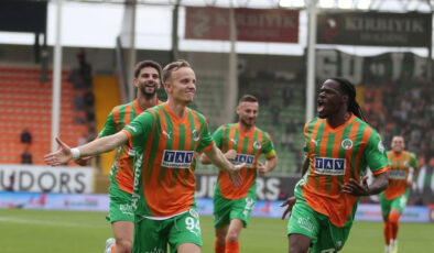 Alanyaspor, Kocaelispor’u Gol Yağmuruna Tuttu: Maç Sonucu 5-0