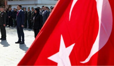 Tunceli’de 30 Yıl Sonra Cumhuriyet Meydanı’nda Şehitleri Anma Töreni: Güvenlik Artırıldı, Törene Yoğun Katılım