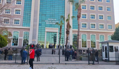 Antalya Büyükşehir Belediyesi Davası: İlk Duruşmada Sanık Savunmaları ve Önemli İfadeler