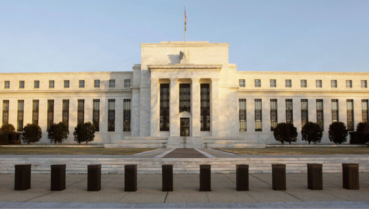 Fed Faiz Kararını Açıkladı: Faizler Değişmedi, Gözler Enflasyon ve Orta Doğu’da