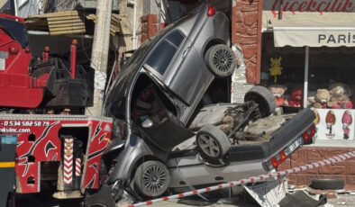 İzmir Konak’ta Freni Boşalan Vinç Facia Yarattı: İki Otomobil ve İş Yerinde Hasar