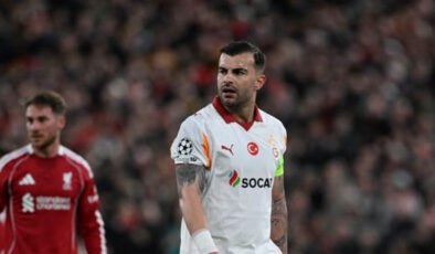 Abdülkerim Bardakcı’dan Liverpool Maçı Değerlendirmesi: Hakem Kararları ve Gelecek Hedefleri