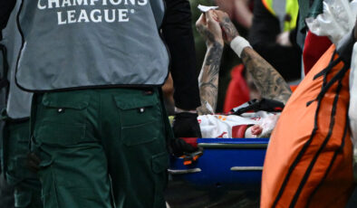 Galatasaray’da Liverpool Maçı Sonrası Şok: Osimhen’in Kolunda Kırık, Noa Lang’ın Parmağında Ciddi Kesik!