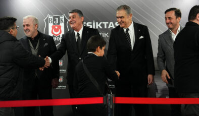 Beşiktaş’ta Bayram Coşkusu: Geleneksel Bayramlaşma Töreni Tüpraş Stadı’nda Gerçekleştirildi