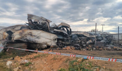 Antalya’da Yürek Yakan Yangın: 5’i Çocuk 6 Kişi Hayatını Kaybetti, Hamile Anne de Ölenler Arasında