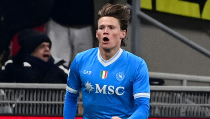 Napoli, Cagliari’yi McTominay’in Erken Golüyle Geçti: Serie A’da Şampiyonluk Yarışı Kızışıyor