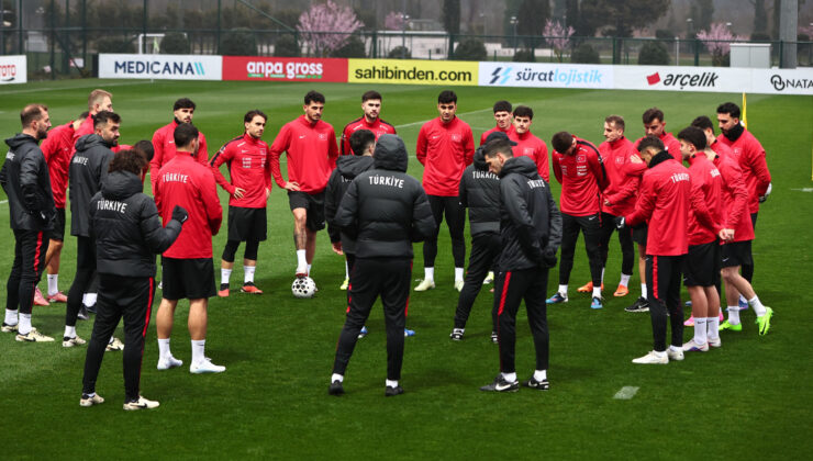 A Milli Takım’da Romanya Maçı Hazırlıkları Sürüyor: Montella Yönetiminde Antrenman ve Eksikler