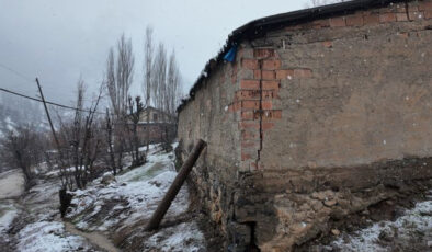Şırnak’ta Sağanak Felaketi: Köyün Bir Bölümü Çöktü, Evler Boşaltıldı, Vatandaşlar Yardım Bekliyor