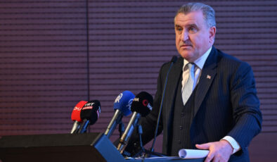 Bakan Bak’tan Milli Takım’a Övgü: 12 Dev Adam Destan Yazdı!