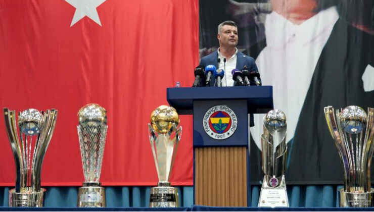 Fenerbahçe Ailesi Bayramda Faruk Ilgaz Tesisleri’nde Buluştu: Kupalar Sergilendi, Şampiyonluk Mesajları Verildi