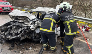 Isparta-Antalya Yolunda Feci Kaza: 2 Ölü, 4 Yaralı