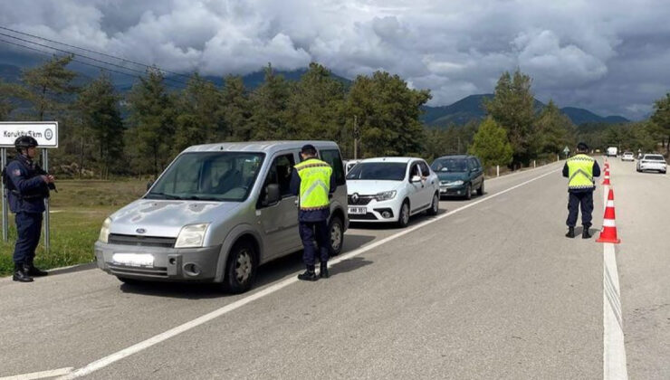 Muğla’da Jandarma Operasyonları: Aranan 93 Şüpheli Yakalandı, 38’i Tutuklandı