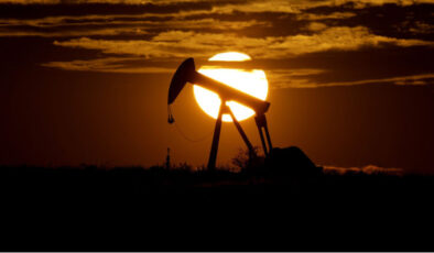 Trump’tan Gelen Açıklamalarla Petrol Fiyatları Çakıldı: İran Gerginliği ve Enerji Piyasalarındaki Son Durum