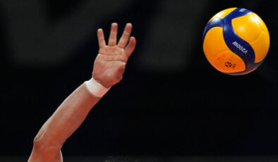 Efeler Ligi Play-Off Heyecanı Başlıyor: Yarı Final ve Final Maç Takvimi Belli Oldu!