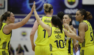 Fenerbahçe Opet, Çukurova temsilcisini devirdi: Play-off Yarı Finalinde Avantaj Sarı Lacivertlilerin