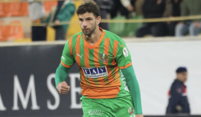 Ümit Akdağ İçin Transfer Savaşları Başlıyor: Galatasaray Devrede, Ayrılık Sinyali!