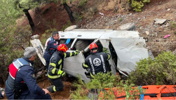 Denizli’de Feci Kaza: Otomobil Uçuruma Yuvarlandı, 1 Ölü, 1 Yaralı