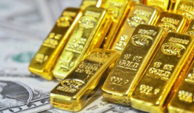 Altın Fiyatları Neden Düşüyor? ABD-İsrail Savaşı ve Enerji Krizinin Etkisiyle Altın Rekor Kayıplarda