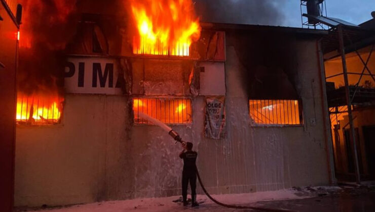 Antalya Serik’te İnşaat Malzemesi Deposu Yangında Küle Döndü: 20 Milyon TL Zarar