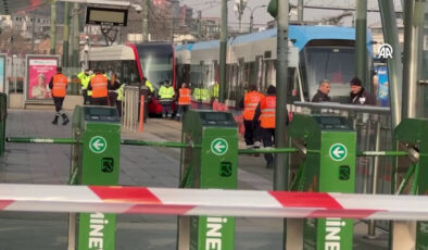 Son Dakika: Fatih’te Tramvay Kazası! T1 Hattında Seferler Aksadı, İran’dan İsrail’e Füze Saldırısı