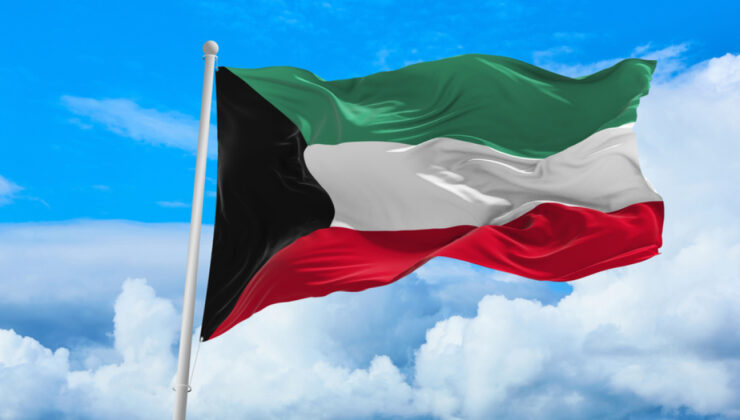 Kuveyt Petrol Üretimini Kısıtladı: Hürmüz Boğazı’ndaki Gerilim Küresel Enerji Piyasalarını Tehdit Ediyor