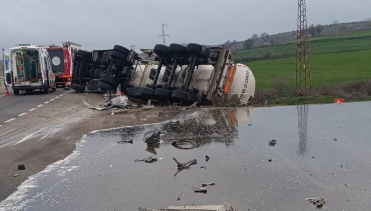 Tekirdağ Malkara’da Feci Kaza: Ham Ayçiçeği Yağı Yüklü Tanker Devrildi, Sürücü Hayatını Kaybetti