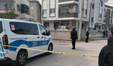 Mersin’de Korkunç Olay: Koca Tarafından Bıçaklanan Kadın Ağır Yaralandı, Eski Uzaklaştırma Kararı Detayı Şaşırttı