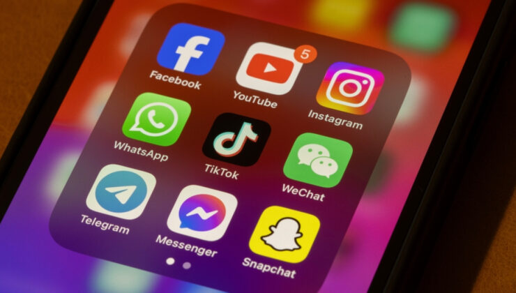 Meta ve YouTube’a Bağımlılık Yarattığı Gerekçesiyle 3 Milyon Dolarlık Tazminat Cezası: Sosyal Medya Platformları Tarafından Tasarlanan Bağımlılık