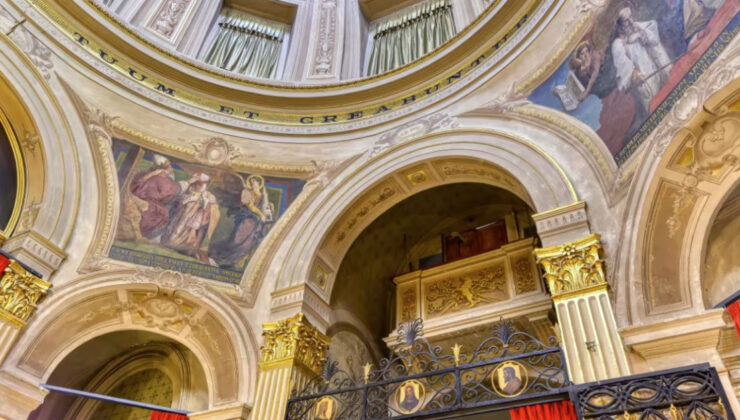 Roma’da Tarihi Saray Satışa Çıktı: Eski Papa’nın İzlerini Taşıyan Yapı 30 Milyon Euro’ya Alıcı Arıyor