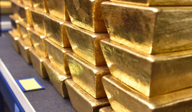 Altın Fiyatları Neden Düşüyor? Ons Altın 4426 Dolar Seviyesine Geriledi