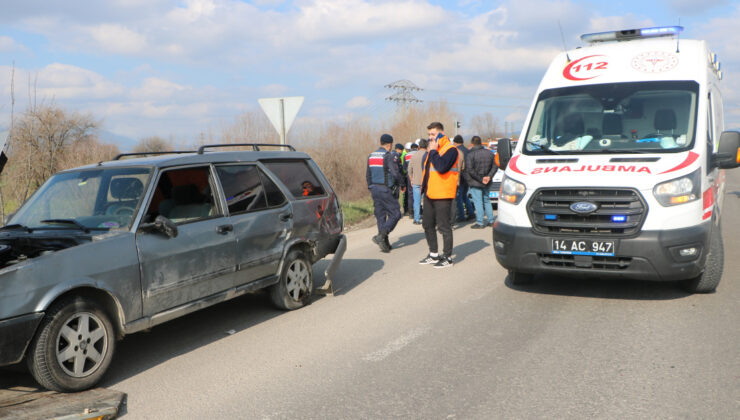 Bolu’da Korkunç Kaza: Hafriyat Kamyonu Otomobile Çarptı, 6’sı Çocuk 9 Yaralı