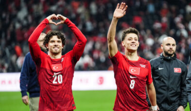 A Milli Takım, Romanya’yı Beşiktaş Park’ta 1-0 Yenerek Dünya Kupası Play-Off Finaline Yükseldi: Coşku Tavan Yaptı!