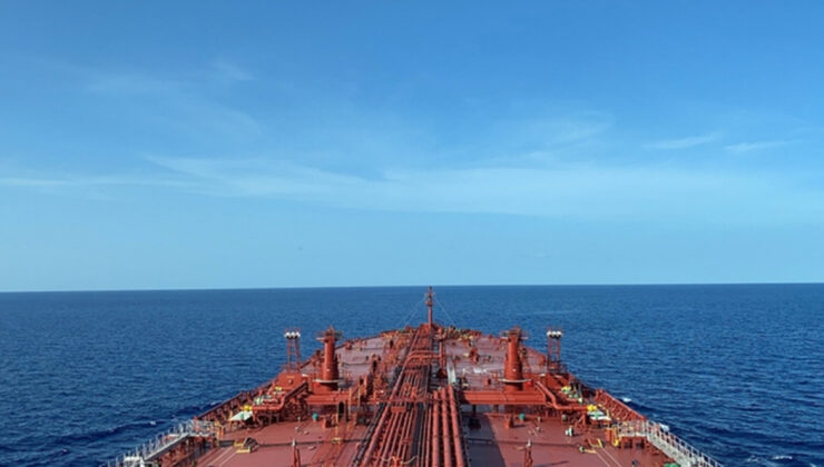 Hürmüz Boğazı’nda Gemiler Azalıyor: ABD/İsrail-İran Gerilimi Sonrası Ticaret Durma Noktasında