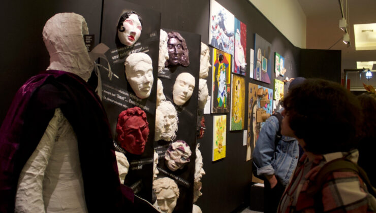 Uluslararası İstanbul Çocuk ve Gençlik Sanat Bienali, Sanatı Mutlulukla Buluşturuyor: 8. Edisyon DenizBank Desteğiyle Başlıyor!