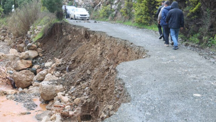 Hatay’da Şiddetli Yağış Sel Felaketine Yol Açtı: Köprü Yıkıldı, Yol Çöktü
