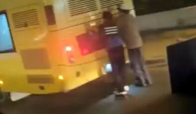 Esenyurt’ta Tehlike Dolu Anlar: Çocukların Otobüs ve Kamyon Arkasındaki Riskli Yolculukları Görüntülendi