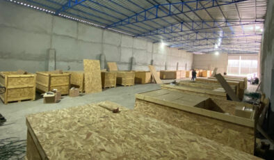 Adana’da Dev Makaron Operasyonu: 12.5 Milyon Kaçak Sigara Kağıdı Ele Geçirildi, 2 Tutuklama