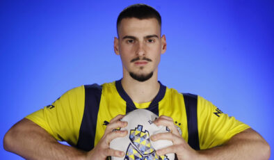 Fenerbahçe’nin Mimovic Planları: Genç Oyuncu Geri Dönüyor, Satın Alma Opsiyonu Kullanılmıyor