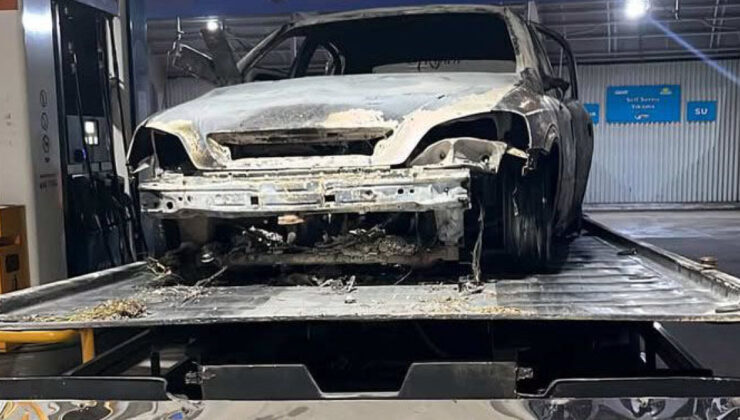 Sakarya’da Korkunç Keşif: Yanan Otomobilde İnsan Kemikleri Bulundu – Erkan Yılmaz’a Ait Olduğu Değerlendiriliyor