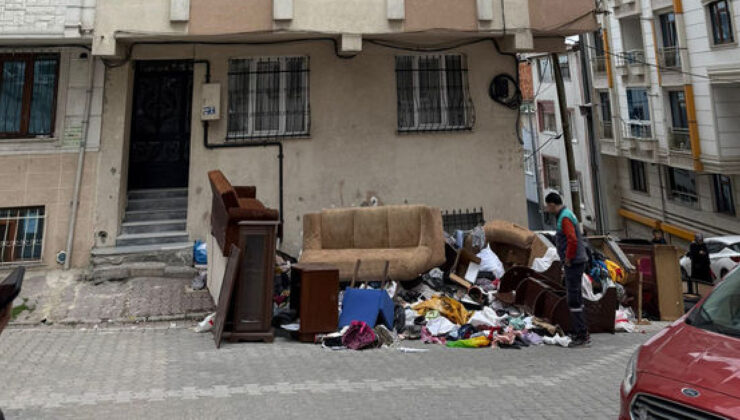 Esenyurt’ta Ev Sahibi Kiracısının Eşyalarını Sokağa Attı: 40 Bin Lira Kira İstemesi Anlaşmazlığa Neden Oldu