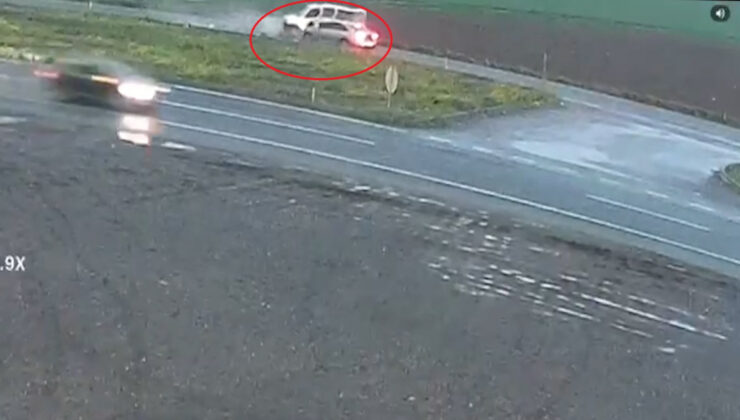 Diyarbakır’da Feci Kaza: Otomobil ile Hafif Ticari Araç Çarpıştı, 4 Yaralı (Güvenlik Kamerası Kayıtlarında)