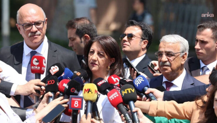 Öcalan’dan ‘Silahlı Mücadele Bitti’ Mesajı: Demokratik Cumhuriyet Vurgusu