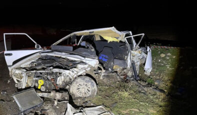 Afyonkarahisar’da Feci Kaza: Otomobiller Çarpıştı, 1 Ölü, 1 Yaralı