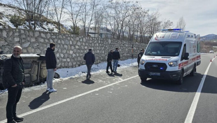 Bingöl-Diyarbakır Yolunda Feci Kaza: Otomobil Devrildi, 5 Yaralı