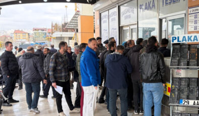 APP Plaka Değişiminde Son Gün Yoğunluğu: Cezalar Yarın Başlıyor!