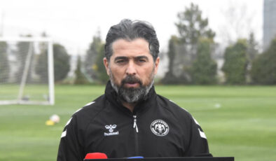 Konyaspor, Samsunspor Maçı Hazırlıklarına Hız Kesmeden Devam Ediyor: İlhan Palut’tan Kritik Açıklamalar