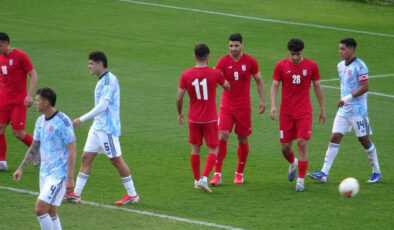 İran, Kosta Rika’yı Farklı Mağlup Etti: 5-0’lık Galibiyet ve Anlamlı Mesajlar