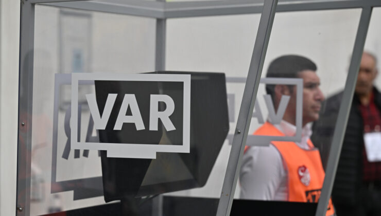 Antalyaspor – Fenerbahçe Maçı VAR Hakemi Belli Oldu ve Duygusal Bir Kurtarma Hikayesi: Kedi Sezaryenle Yavrularını Kurtardı